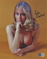 Moonlighting actress Cybill Shepherd signed 8x10 photo + Becketts authenticated