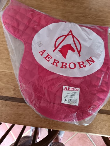 Aerborn small pony red numnah - small,
