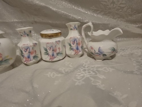 Aynlsey china set mixed vases - china,