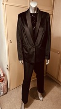 Ladies Dinner Suit Size 16