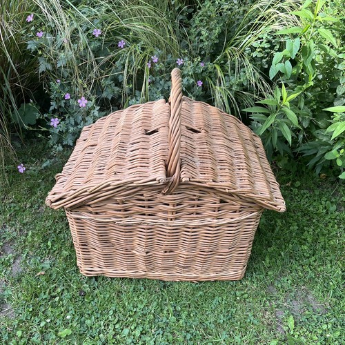 Vintage huntsman wicker hamper - huntsman,