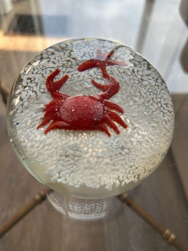 Glass paperweight with