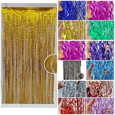 Wavy Foil Backdrop Fringe