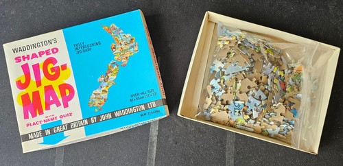 Vintage waddingtons shaped jig - vintage,