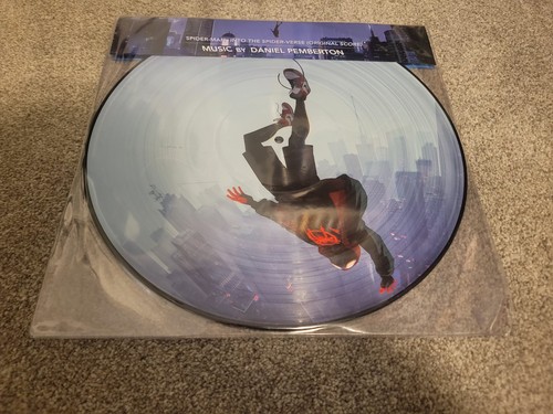 Spider man into - -,