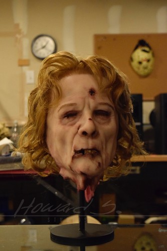 Full sized gein - full-sized, netflix