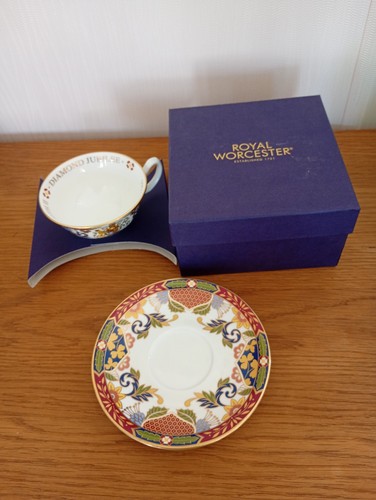 Royal worcester queen - royal,