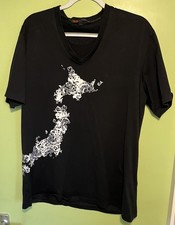 Y3 V Neck T Shirt (Size XL Chest 44 Inch)