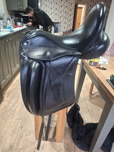 Custom dressage saddle - dressage,