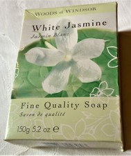 BNIB Vintage Woods of Windsor