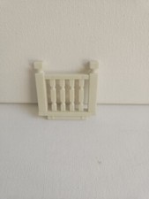 Sylvanian Families Bluebell Cottage / Riverside Lodge Railing Calico Critters