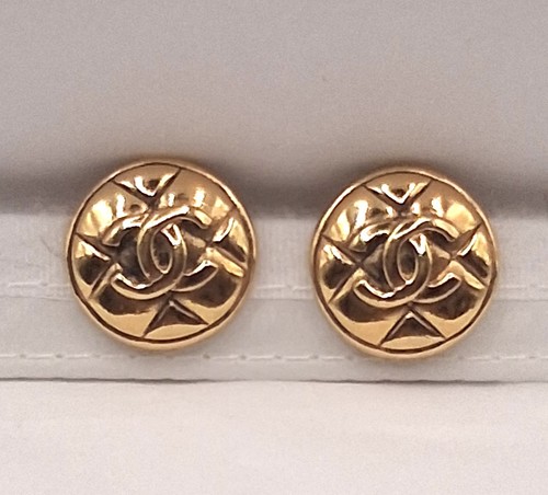 Chanel gold tone - tone, logo