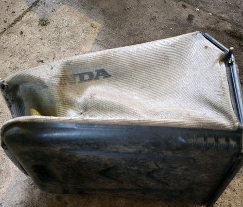 Honda izzy grass box - honda,