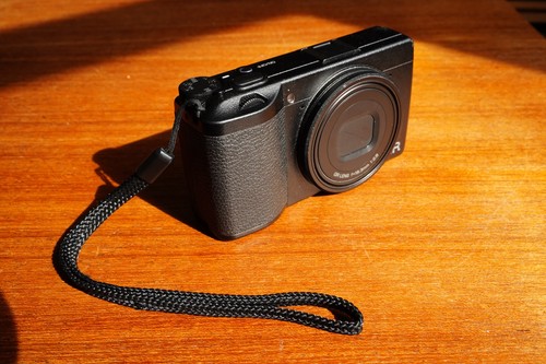 Ricoh iii 2mp camera - gr, 24.2mp