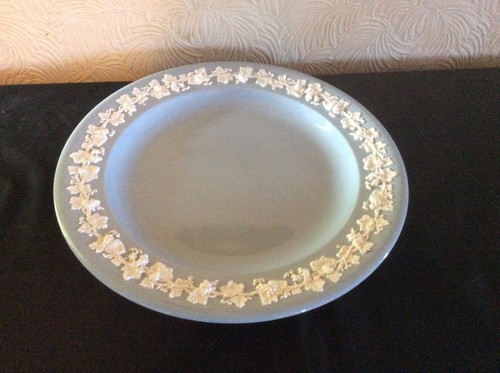 Wedgwood queen ware - queen's, round