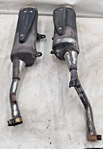Pair exhaust terminals leg - of,