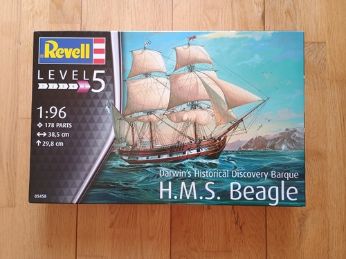 Beagle revell model ship - h.m.s,