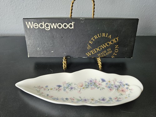 Wedgwood angela bone china pin - bone,