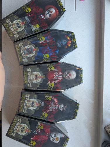 Living dead dolls - living,