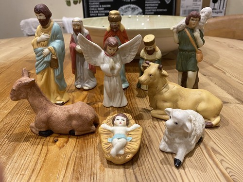 Ceramic nativity figures x10 - ceramic,