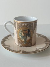 Goebel Mucha Brunette