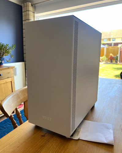 Custom built nzxt - nzxt, pm