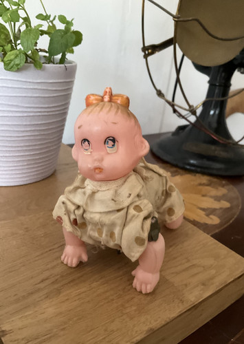 Vintage wind crawling - wind,