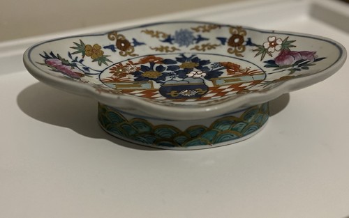 Bowl foot tazza - /,