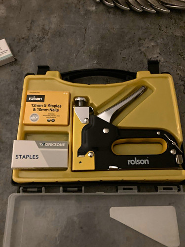 Rolson manual staple - 1,