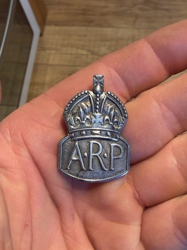 Ww2 arp warden lapel badges - warden,