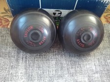 Crown Green Bowls Taylor's 2lb