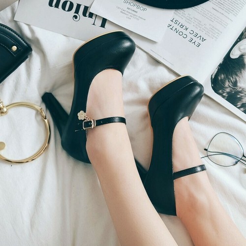 Buckle round heels - heels, toe