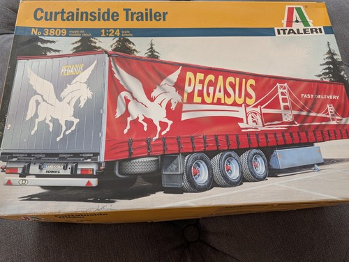 Italeri curtainside - 1:24,