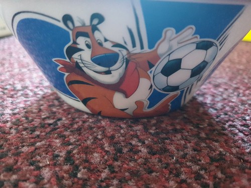 Kelloggs plastic cereal bowls - plastic,