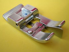 SEWING MACHINE CLIP ON OVERLOCKING EDGING FOOT FITS BROTHER JANOME TOYOTA SINGER