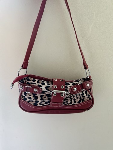 Small leopard animal print - leopard,