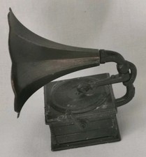 VINTAGE BRONZE TONE METAL  OLD