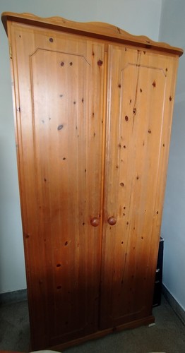 Pine effect wardrobe - effect,