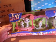 LPS Littlest Pet Shop Pet Family Friends Paw Print+ Daybed Playset Unopened Rare