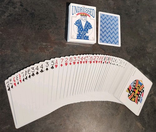Closeup card magic - card,