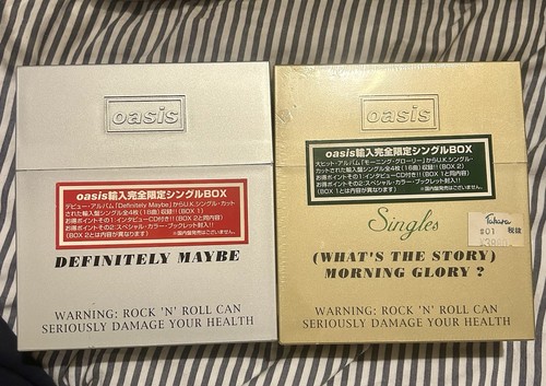 Oasis gold and - gold,