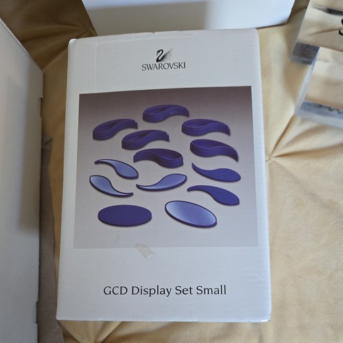 Gcd swarovski display set - swarovski,