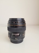 Canon EF 85mm f/1.8 USM