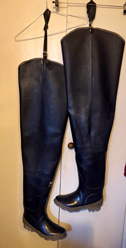 Bullseye hood extra tall thigh - bullseye,
