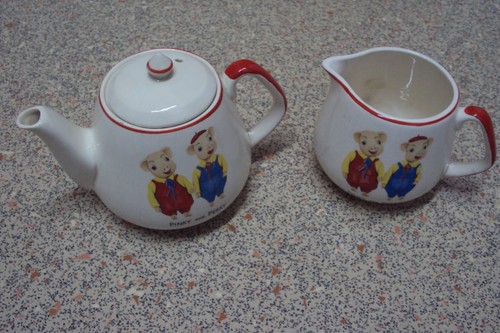 Vintage child pinky and - child’s,
