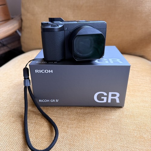 Ricoh compact camera - ricoh,