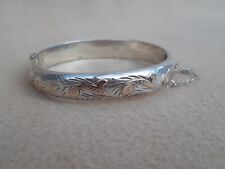 VINTAGE BIRMINGHAM 1962 SOLID SILVER AND ROSE GOLD HINGED BANGLE