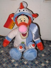 DISNEY STORE TIGGER SNOWMAN