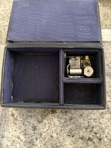 Antique leather box - , with