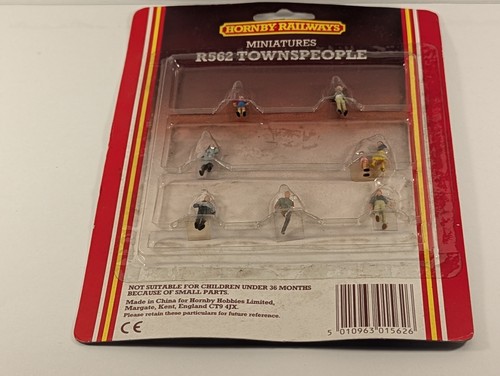Hornby gauge townspeople - gauge,